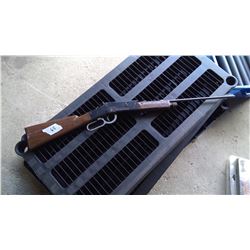 BB Gun - Crossman #73
