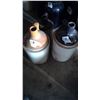 Image 2 : 3 Whiskey Jugs - Cracked