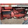 Image 7 : 806 International c/w CASE FEL and Bucket - Diesel - 18.4-38 Tires - Ser. 77565Y - 6783 Hours (Shows