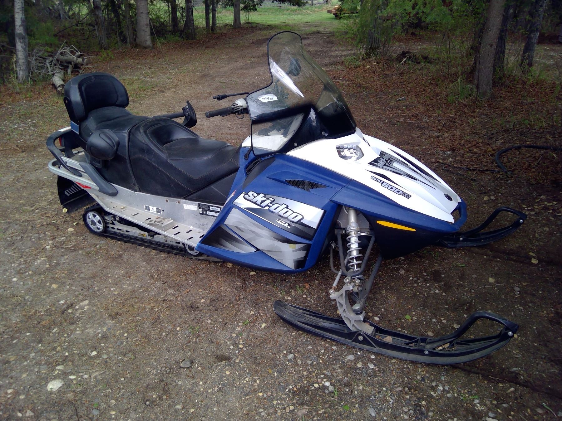 2007 Snowmobile Skidoo GTX 500 SS Vin 2BPSED7A2V00027 Up Seat