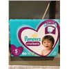 Image 1 : 2 BOXES OF PAMPERS CRUISERS (SIZE 5)