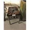 Image 1 : QUEST COMMERCIAL GAS 2-BURNER HOT PLATE (18.25"L X 31"W X 24.25"H)