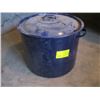 Image 2 : METAL BASKET, BUCKET, CARVER & LIFTER