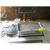 Image 1 : 2 SMALL SCALES