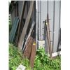 Image 1 : LOT OF MISC. AGAINST BUILDING, DOOR POKER TRACK, METAL, ETC.