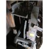 Image 1 : OLD GRINDER