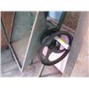 Image 2 : HAND CRANK CRUSHER
