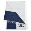 Image 2 : Chanel Cashmere Throw