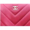 Image 2 : CHANEL Caviar Chevron Quilted Small Ancient Greek Charms Cosmetic Case Fuchsia