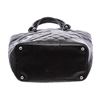 Image 4 : Chanel Leather Bucket Tote