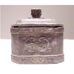 685 19th Century Chinese Box #891053