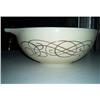 Image 1 : Pyrex-"Golden Scroll"  Bowl #904315