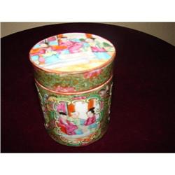 CHINESE EXPORT ROSE MEDALLION DRESSING JAR #933340