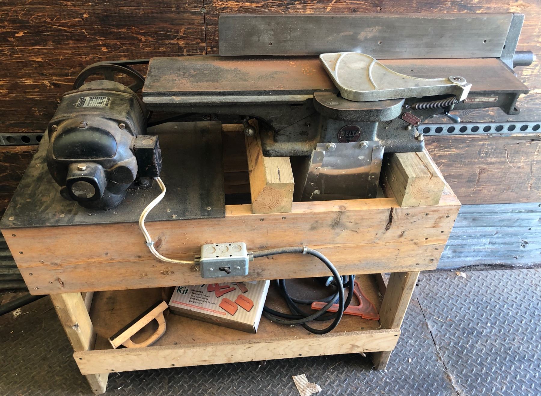 DELTA 6" JOINTER WITH 3/4 HP MOTOR