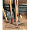 Image 1 : JOB LOT OF GARDEN TOOLS