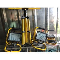 GR OF 3 SHOP LIGHTS WITH TRIPOD