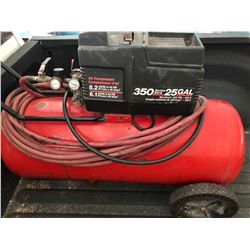 25 GAL PORTABLE AIR COMPRESSOR