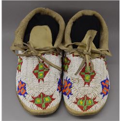 CHEYENNE INDIAN MOCCASINS