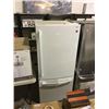 Image 1 : GE Refrigerator - White - Model: GBE21AGKGKWW