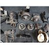 Image 2 : 1967 CAMARO RSSS ASSORTED PARTS NO RESERVE
