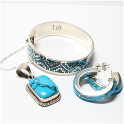 Lot of Vintage Mexico Sterling & 950 Silver Turquoise Jewellery. You will receive a bangle bracelet 