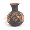 Image 1 : Native American Ute Mountain Pottery Vase