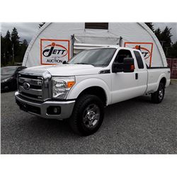 G1 --  2011  FORD F250 4X4 , White , 113095  KM's