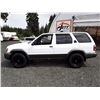 Image 8 : A12D --  2000 NISSAN PATHFINDER LE SUV, WHITE, 342,200 KMS