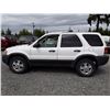 Image 8 : B2 --  2003 FORD ESCAPE XLT  , White , 184468  KM's