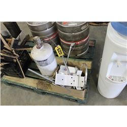 FIRE SUPPRESSION (TANK & BOX OF ACCESSORIES)