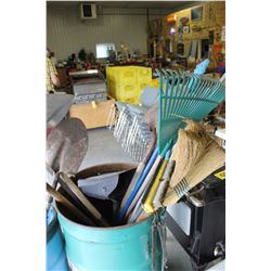 GREEN METAL BARREL C/W BROOMS, RAKE, DUST PAN, SHOVELS, ROOF RAKE, MOP HANDLE, ETC