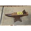 Image 1 : ANVIL & TOOL (APPROX. 50 LBS)