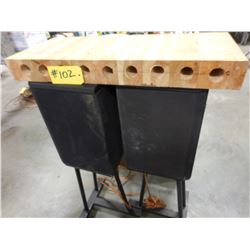 2 BLACK SPEAKERS & WOOD BLOCK