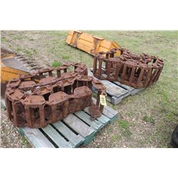 SKID STEER GROUSER TRACKS