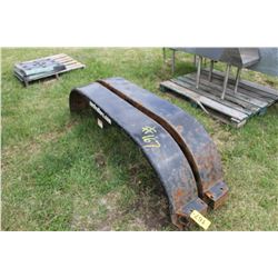 2 BLACK TRAILER FENDERS (USED)