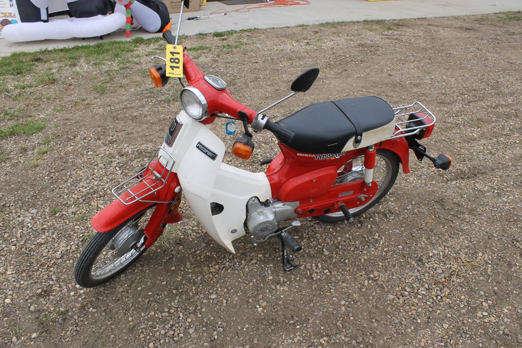 1982 HONDA PASSPORT C70 SCOOTER