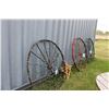 Image 1 : 3 STEEL WAGON WHEELS C/W CHRISTMAS LIGHTS