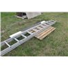 Image 2 : 12' EXTENSION LADDER