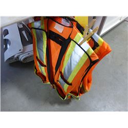 4 SAFETY VESTS