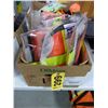 Image 1 : BOX WITH 8 NEW SAFETY VESTS (ONE SIZE)
