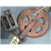 Image 1 : BLOCK & PULLEY