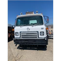 International Cargo Star sweeper/Vac truck