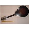 Image 1 : 39A the back of the mandoline - le dos de la mandoline