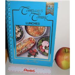 Compagny's Coming Lunches Cook Book Alberta's Jean Paré -156 pages 1996 livre en anglais de recettes