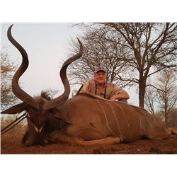 TROMPETTERSFONTEIN SAFARIS & HUNTING LODGE: Exclusive 6 Day Hunt for 1 Hunter and Guest for Impala, 