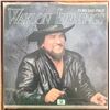 Image 1 : Waylon Jennings  Signed "Waylon Jennings" Album Cover