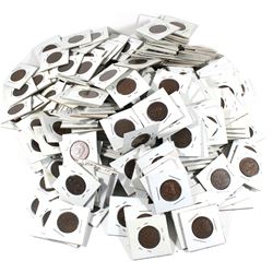 *Group Lot of Assorted Great Britain Farthings date ranges between 1862-1956 in various Grades. 342p