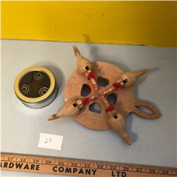 SPINNER AND CHICKEN PECKING TOY