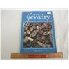Image 1 : COSTUME JEWELRY BOOK
