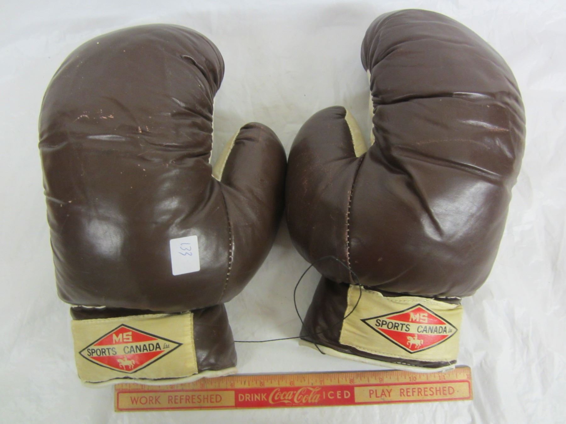 VINTAGE BOXING GLOVES